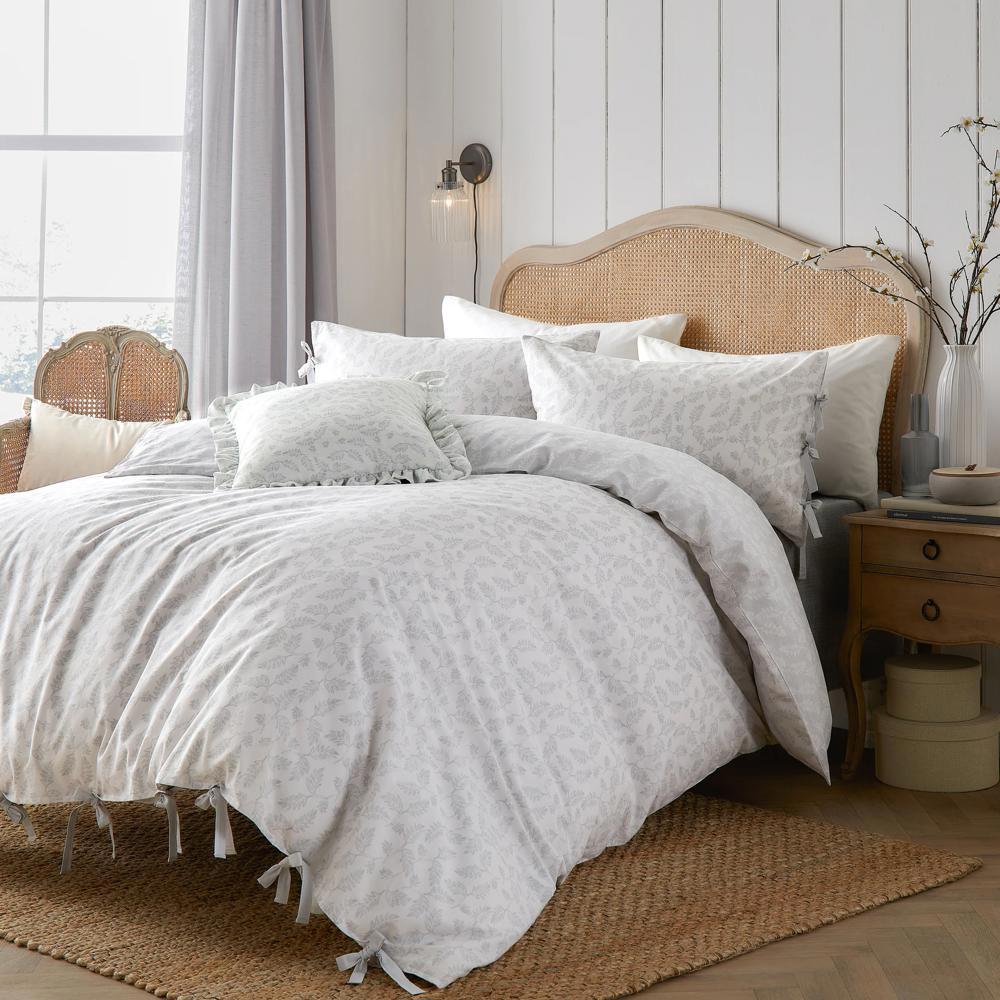 Wylder Chloe Soft White Reversible Duvet Cover Set